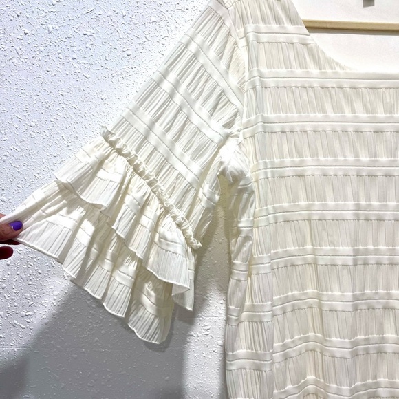 Alfani Cream Flutter Sleeve Blouse with Ruffled Details 0X - Picture 6 of 7